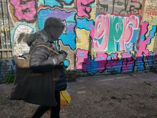 Bunter Protest - Waende voller Kunst und Politik