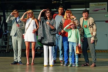 High Society - Gegensaetze ziehen sich an