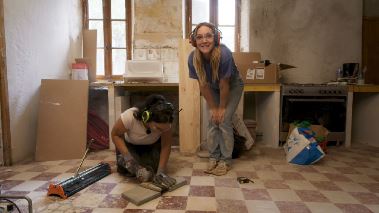 Hjaelp, vi har koept ett franskt ruckel!