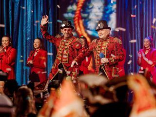 Ahoi, Helau und Ho Narro