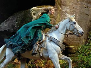 Der Herr der Ringe: Die Ringe der Macht: Elbenkoenige hoch im Licht