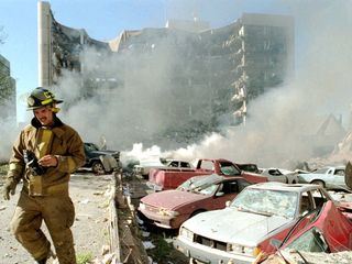 Bombenanschlag in Oklahoma City: Ein Tag in Amerika Bombenanschlag in Oklahoma City: Ein Tag in Amerika
