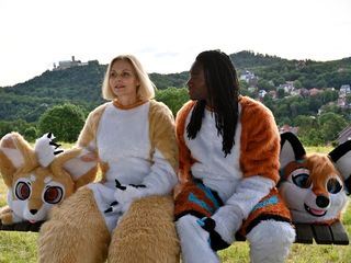 Naechste Ausfahrt Glueck: Hinter der Maske