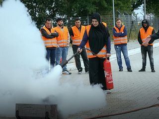 Das fahrende Klassenzimmer - Neuer Job Busfahrer Das fahrende Klassenzimmer - Neuer Job Busfahrer