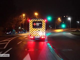 Mit Blaulicht durch die Silvesternacht