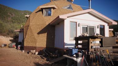 Ugly Living - Amerikas haesslichste Haeuser