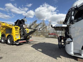 Schrauben, retten, abschleppen