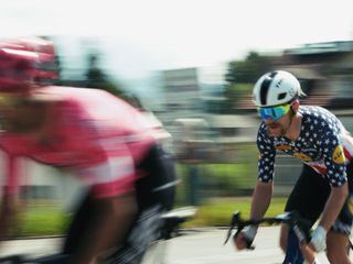 Gefaehrlicher Radsport - Zwischen Tempo und Tragoedien