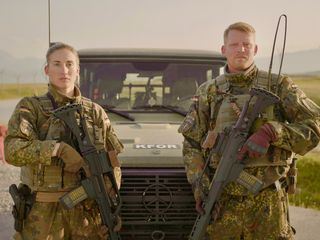 Hoher Einsatz: Soldaten im Kosovo Hoher Einsatz: Soldaten im Kosovo