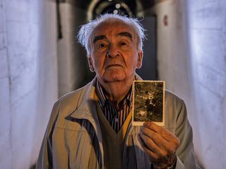 Zurueck in den Bunker?