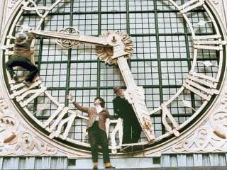 Die Olsenbande steigt aufs Dach