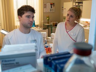 In aller Freundschaft