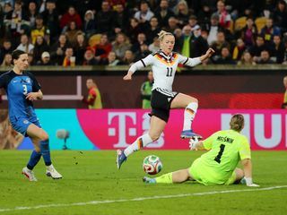Fussball-Laenderspiel der Frauen WM-Qualifikation Slowenien - Deutschland