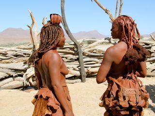 Himba, Buschmaenner und Loewen - Wildnis- und Kulturmarketing in Namibia