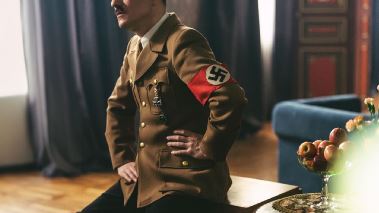 Vaerldens historia: Nazismens uppgång och fall