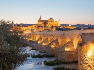 Macht der Goetter - Weltgeschichte der Religionen