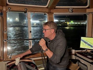 Schleppereinsatz bei Wind und Wetter