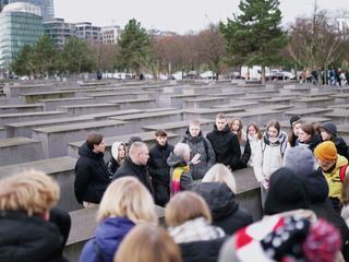 Twist: Holocaust digital