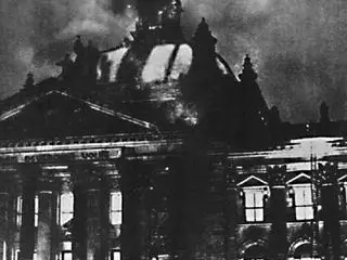 Hitlers Vollstrecker - Das Volksgericht und der Widerstand