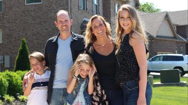 House Hunters Family