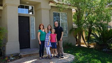 House Hunters Family