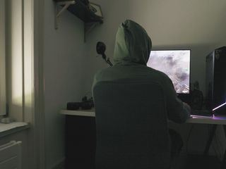 Raus aus der Online-Sucht - Dank Therapie zurueck ins Leben
