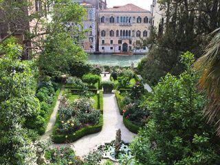 Auf Entdeckungsreise mit Biogaertner Karl Ploberger