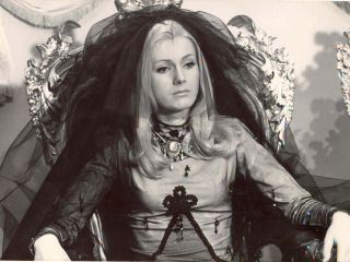 Die wahnsinnig traurige Prinzessin