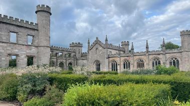 Monty Dons brittiska traedgårdar