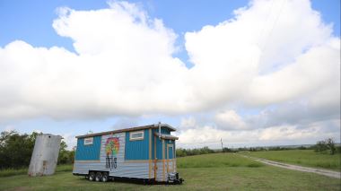 Tiny House, Big Living