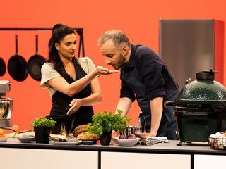 Boehmi brutzelt mit Sally Özcan