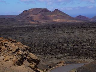 Im Schatten der Vulkane