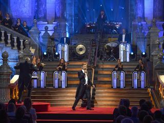 Helmut Lotti goes classic