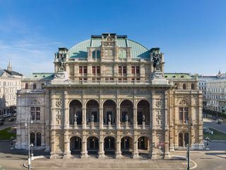 Die Staatsoper im Burggarten
