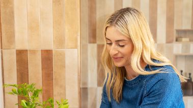 Traumhaus SOS - Jasmine hilft