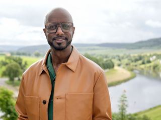 Yared kommt rum
