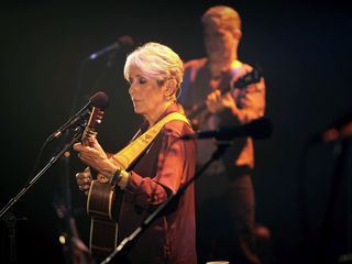 Joan Baez - The Fare Thee Well Tour