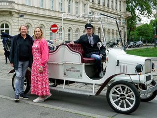 Grenzenlos koestlich mit Bjoern Freitag und Tamina Kallert