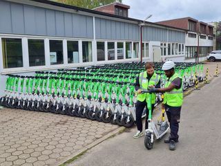Hamburg ueberrollt - Die Invasion der E-Scooter
